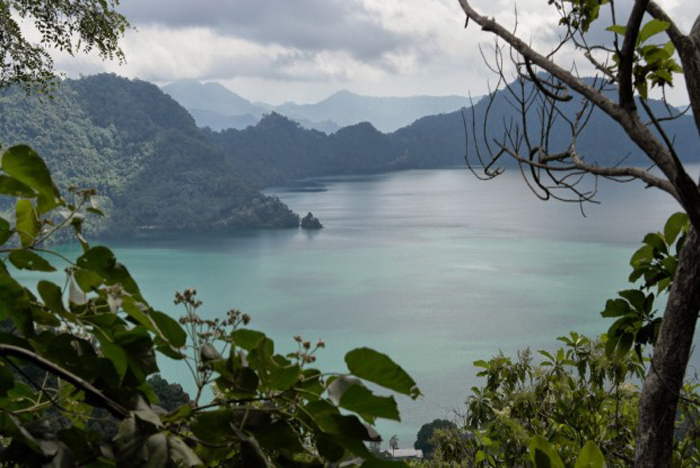 Sano Nggoang Lake Sano Nggoang Lake
