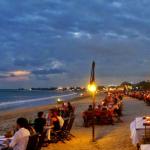 Dinner at Jimbaran Bay - Uluwatu Tour